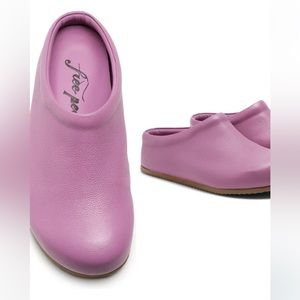 Brand New Free People Clogs